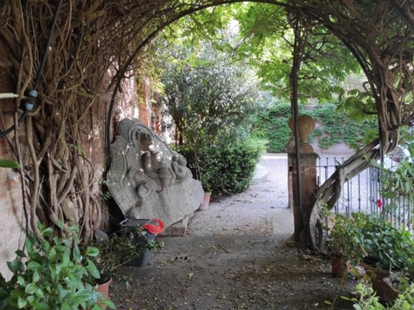 appartamento in vendita a Bologna in zona Santo Stefano
