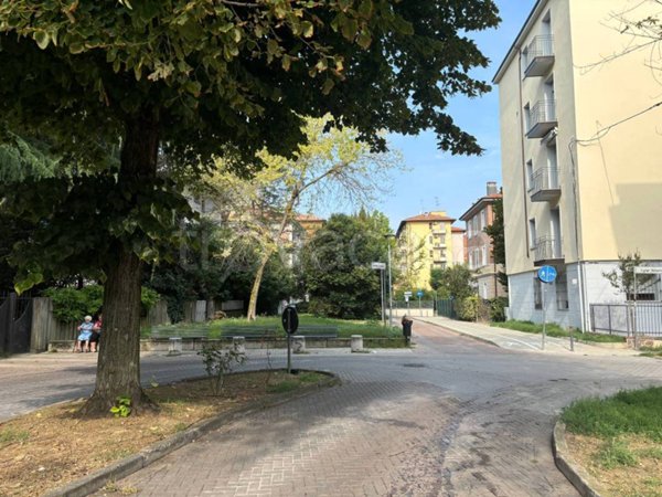 appartamento in vendita a Bologna in zona Saragozza
