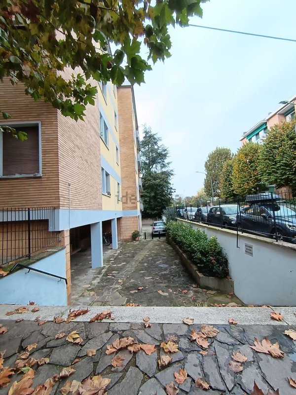 appartamento in vendita a Bologna in zona Saragozza