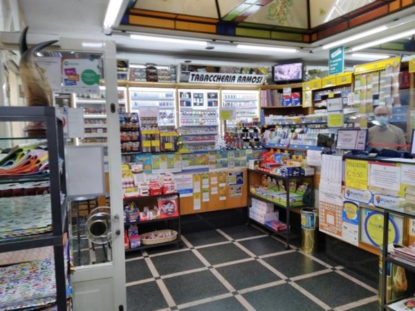 negozio in vendita a Bologna in zona Savena