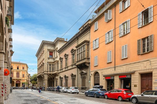 appartamento in vendita a Bologna in zona Santo Stefano