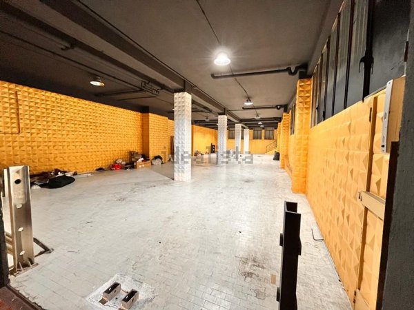 ufficio in vendita a Bologna in zona Savena