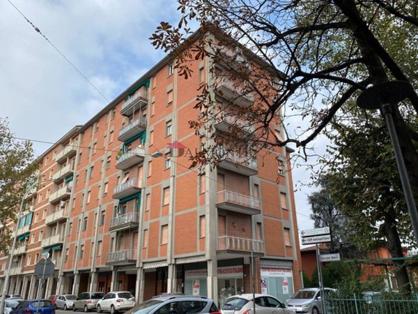 appartamento in vendita a Bologna in zona Aeroporto