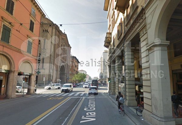 negozio in vendita a Bologna