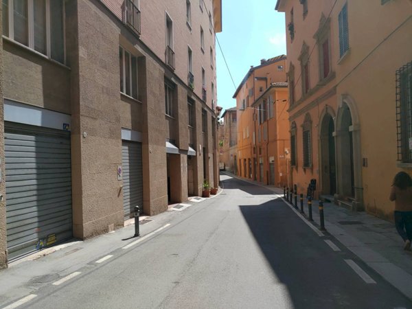 casa indipendente in vendita a Bologna in zona Centro Storico