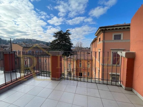 appartamento in vendita a Bologna in zona Centro Storico