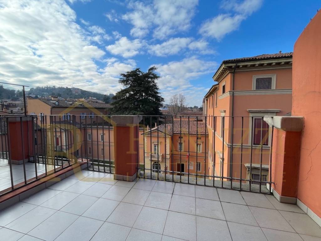appartamento in vendita a Bologna in zona Centro Storico