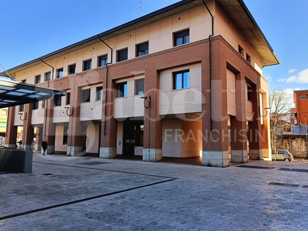 negozio in vendita a Bologna