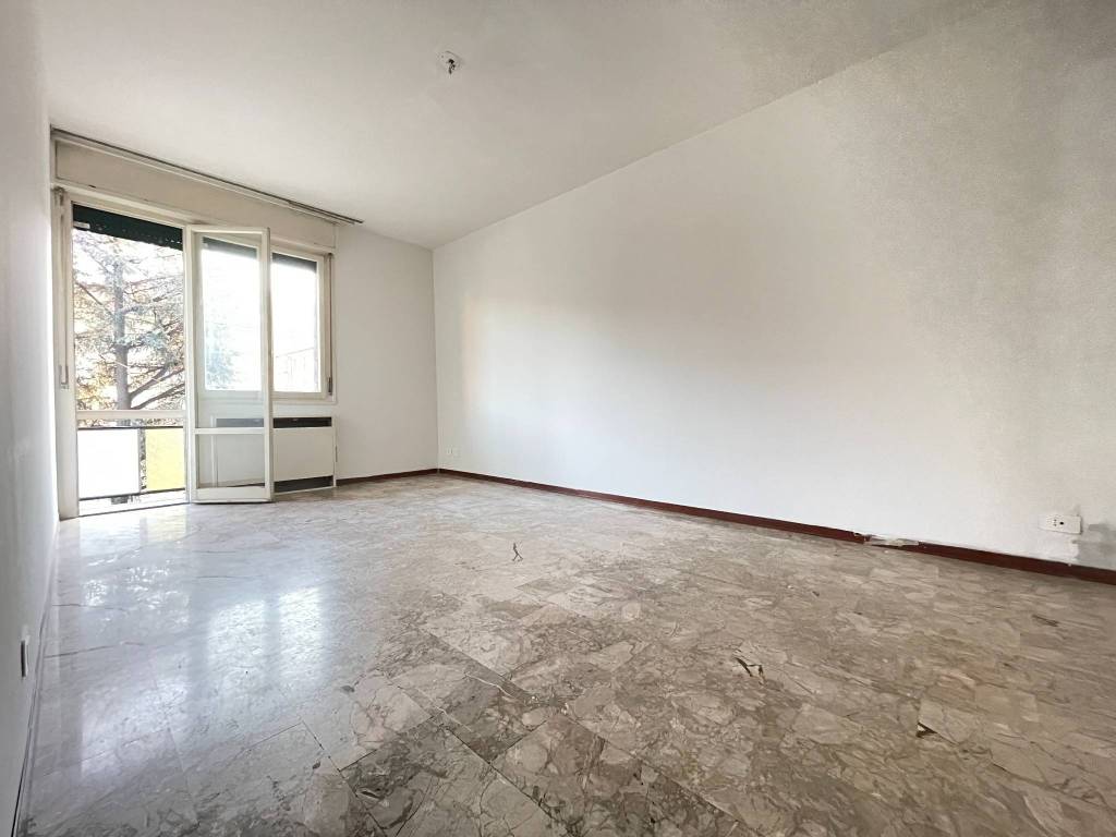 appartamento in vendita a Bologna in zona Saragozza