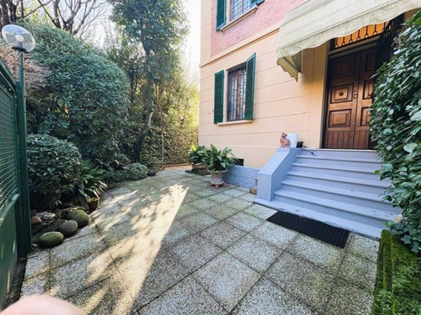 casa indipendente in vendita a Bologna in zona Bolognina