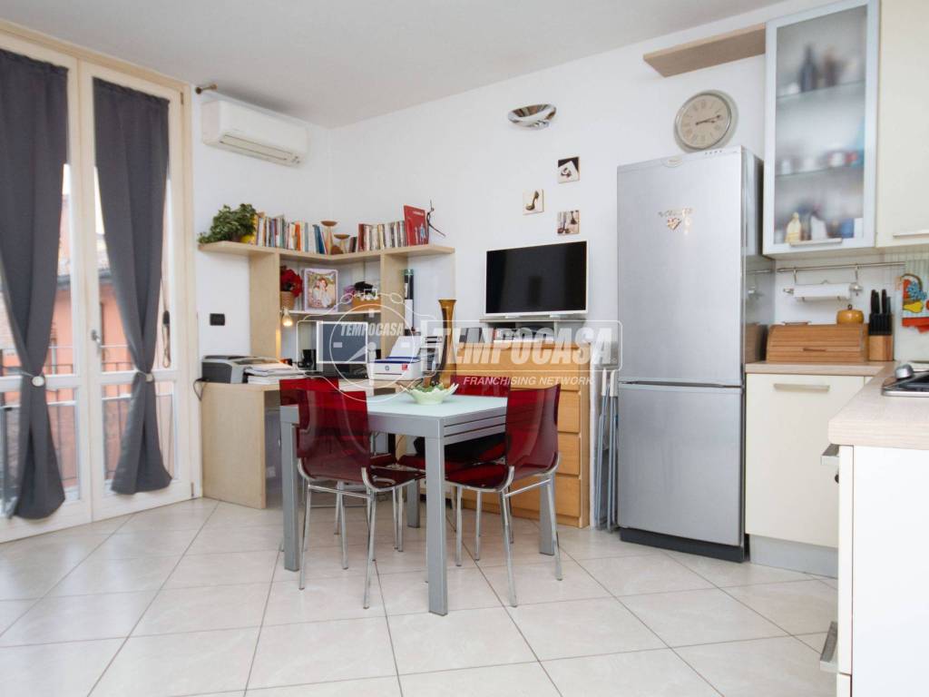 appartamento in vendita a Bologna in zona Saragozza