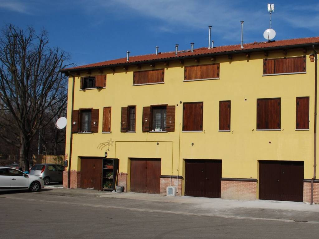 casa indipendente in vendita a Bologna in zona Lame
