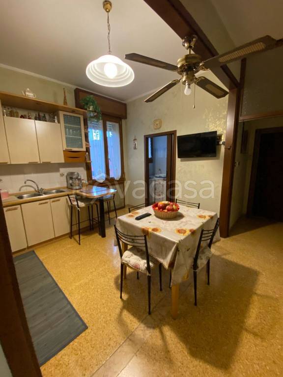 appartamento in vendita a Bologna in zona Centro Storico