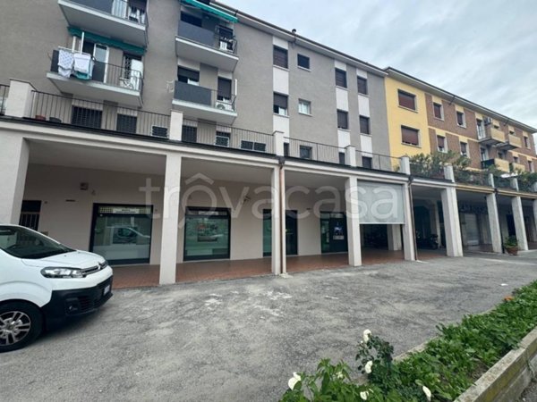 ufficio in vendita a Bologna in zona Quartiere Navile