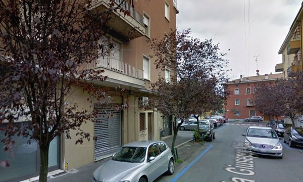 locale commerciale in vendita a Bologna in zona Centro Storico