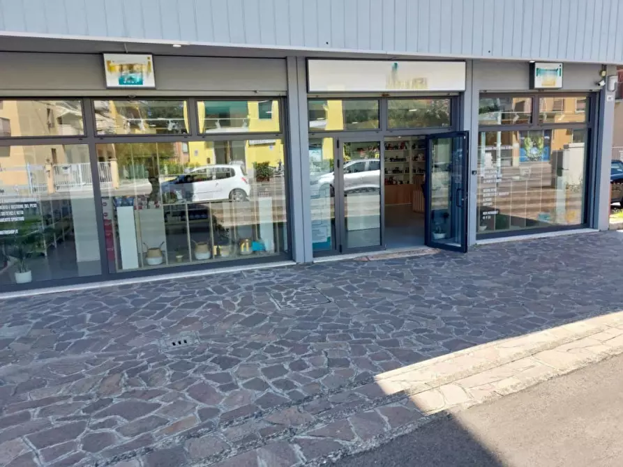 negozio in vendita a Bologna