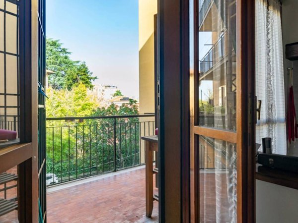 appartamento in vendita a Bologna in zona Saragozza