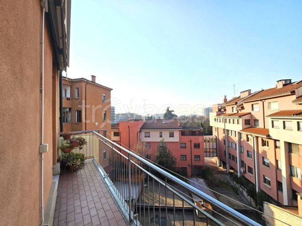 appartamento in vendita a Bologna in zona Saffi