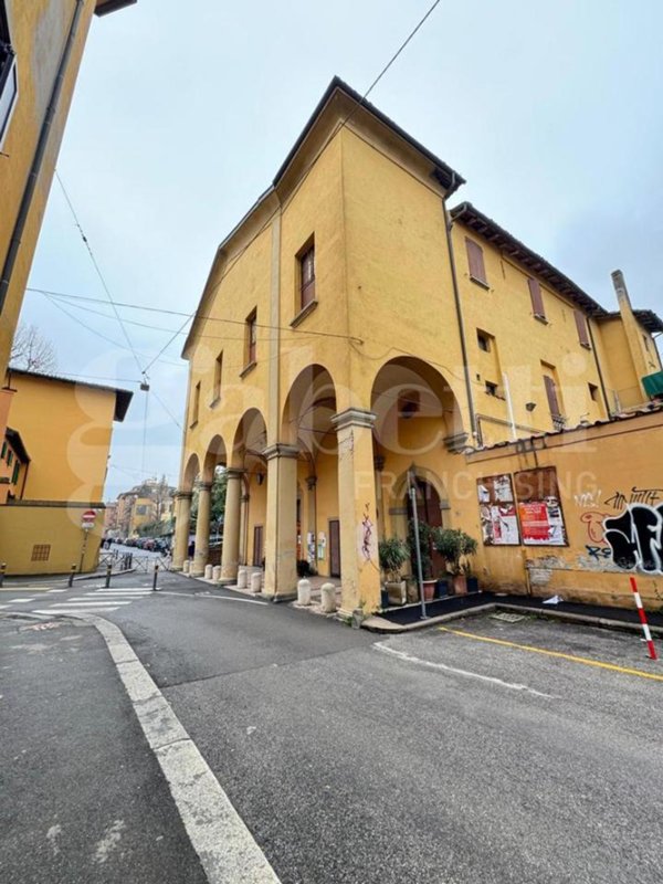 appartamento in vendita a Bologna in zona Centro Storico