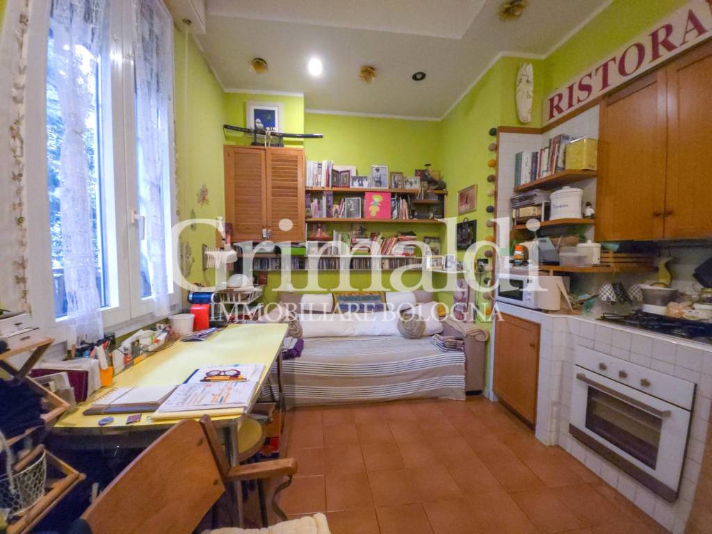 appartamento in vendita a Bologna in zona Savena