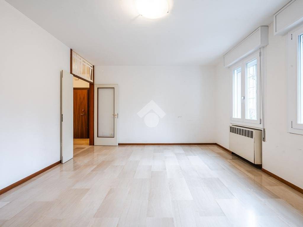 appartamento in vendita a Bologna in zona Santa Viola