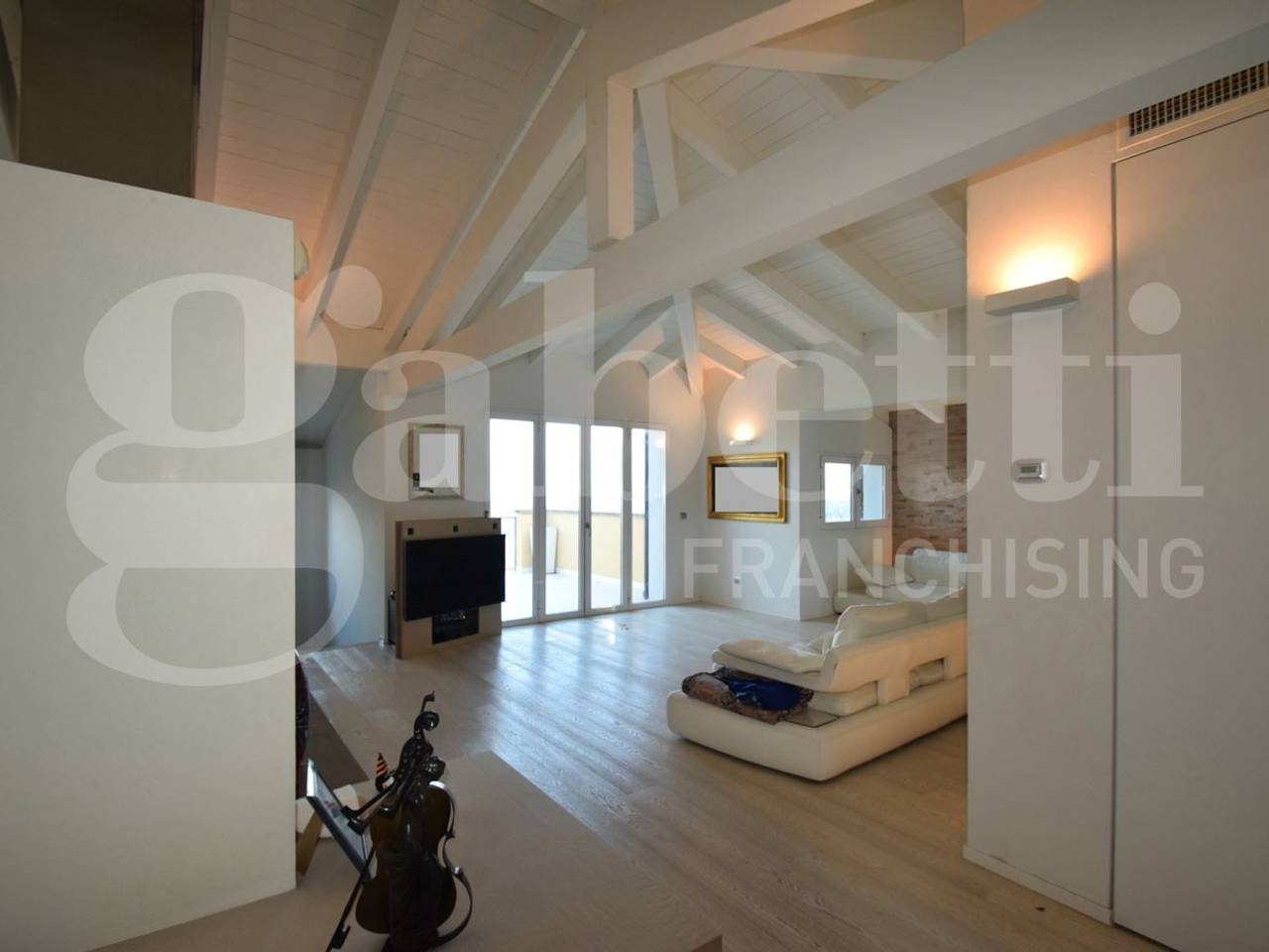 casa indipendente in vendita a Bologna in zona Santo Stefano