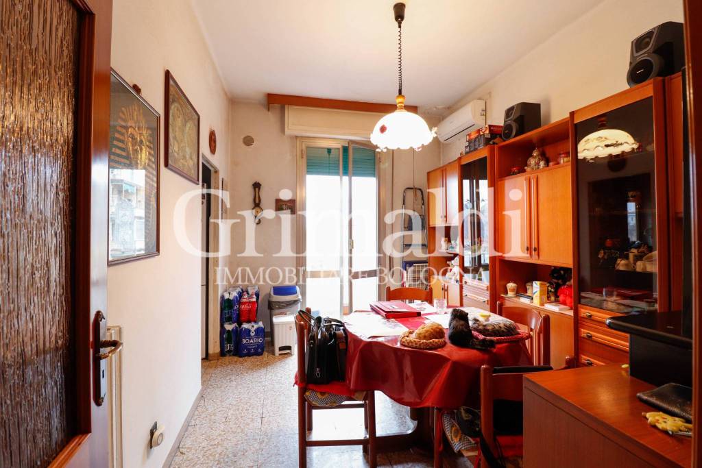 appartamento in vendita a Bologna in zona Saffi