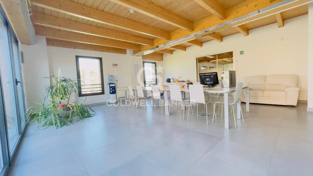 ufficio in vendita a Bologna in zona San Vitale