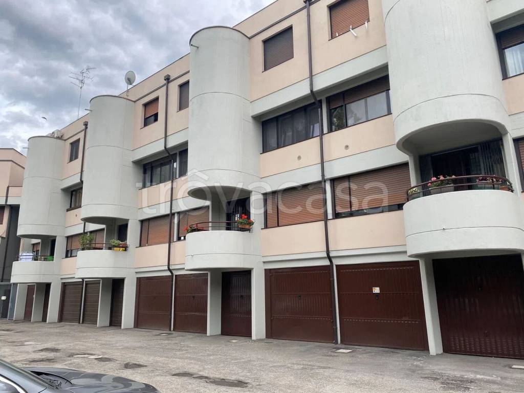 appartamento in vendita a Bologna in zona Pilastro