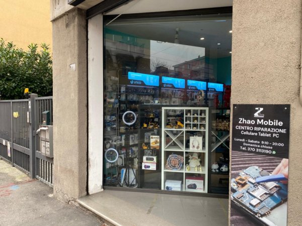 negozio in vendita a Bologna in zona San Donato