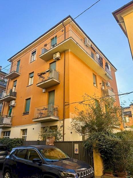 appartamento in vendita a Bologna