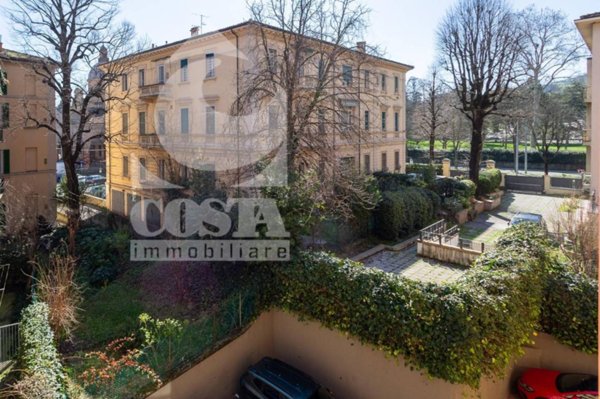 appartamento in vendita a Bologna in zona Santo Stefano