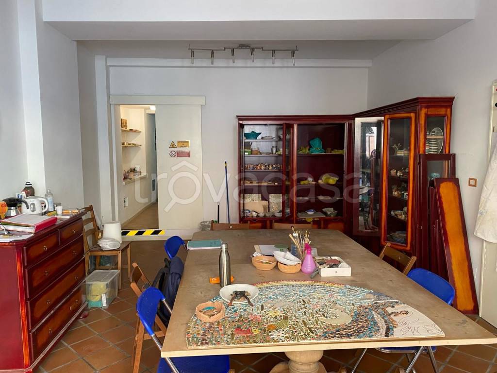 trivano in vendita a Bologna in zona Centro Storico