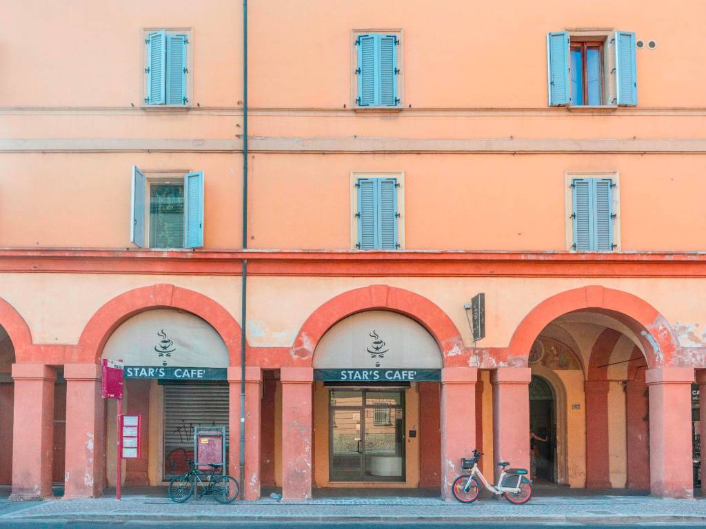 negozio in vendita a Bologna in zona Saffi