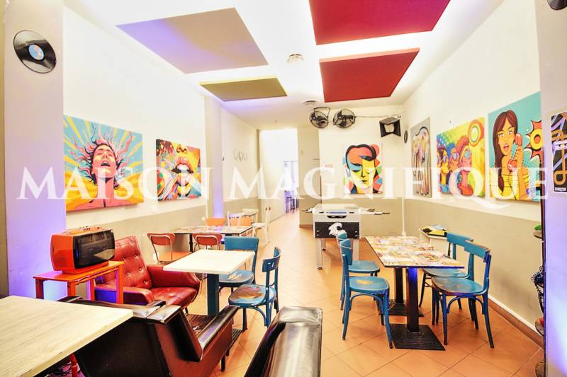 negozio in vendita a Bologna in zona San Vitale
