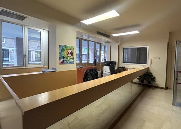 ufficio in vendita a Bologna in zona Quartiere Porto