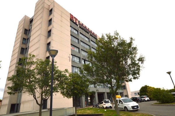 ufficio in vendita a Bologna in zona Aeroporto