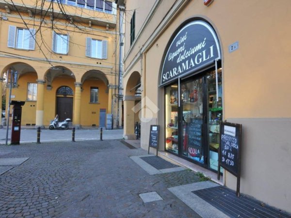 negozio in vendita a Bologna in zona San Vitale