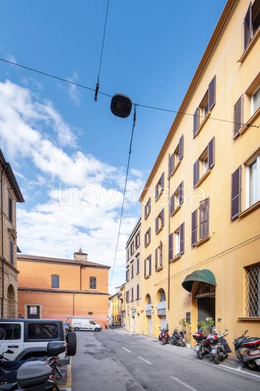 appartamento in vendita a Bologna in zona Centro Storico