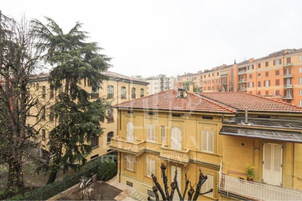 appartamento in vendita a Bologna in zona Quartiere Porto
