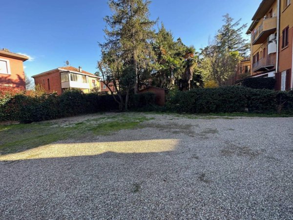 negozio in vendita a Bologna in zona Murri