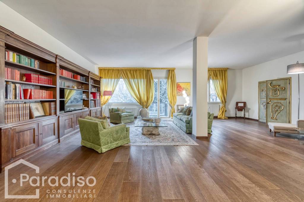 appartamento in vendita a Bologna in zona Santo Stefano