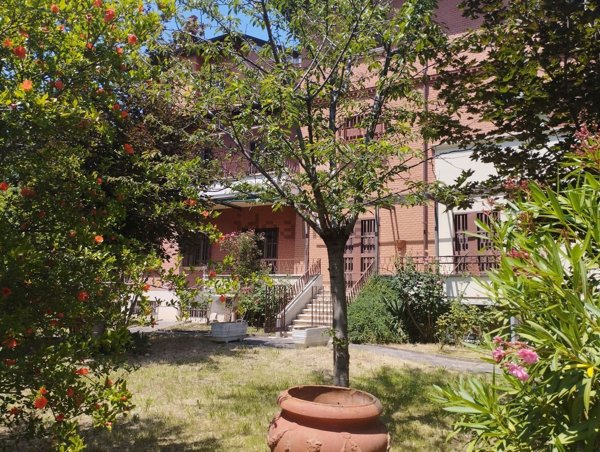 casa indipendente in vendita a Bologna