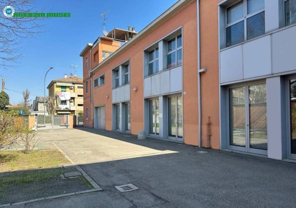 ufficio in vendita a Bologna in zona Corticella