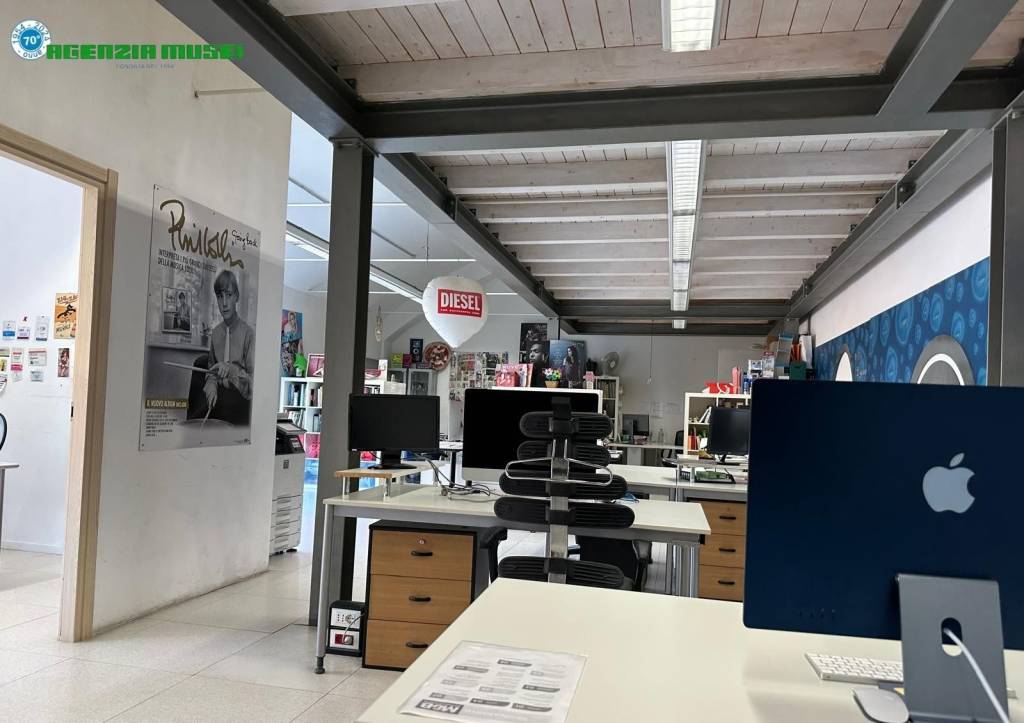 ufficio in vendita a Bologna in zona Corticella