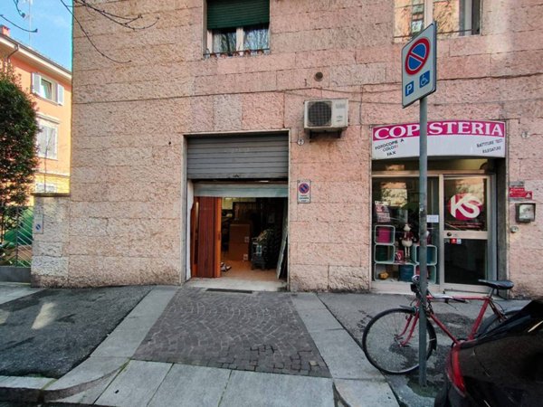locale di sgombero in vendita a Bologna in zona Saragozza