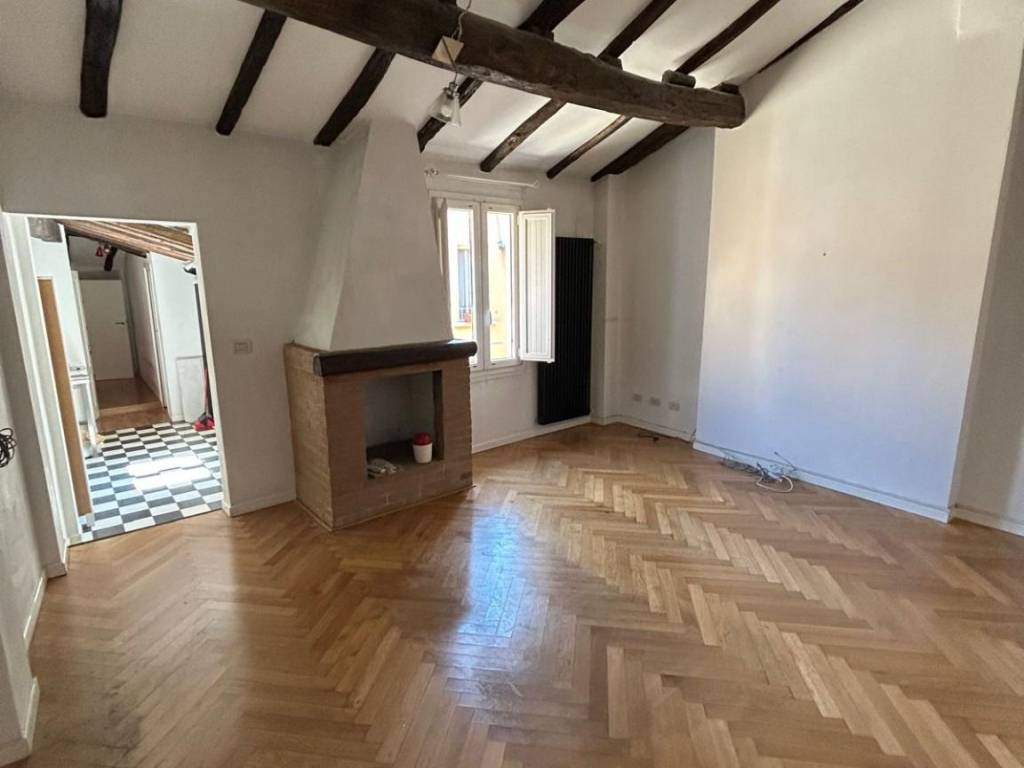 appartamento in vendita a Bologna in zona Centro Storico