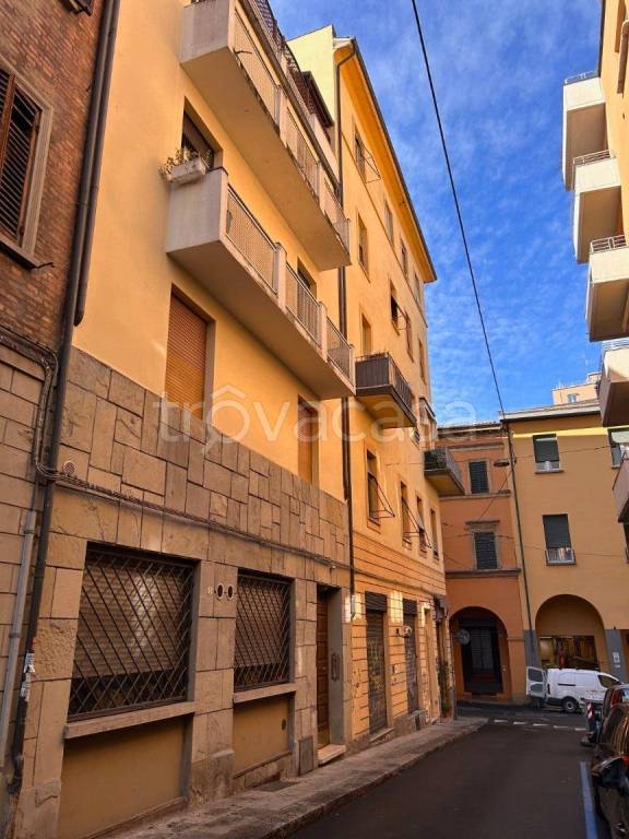 appartamento in vendita a Bologna in zona Centro Storico