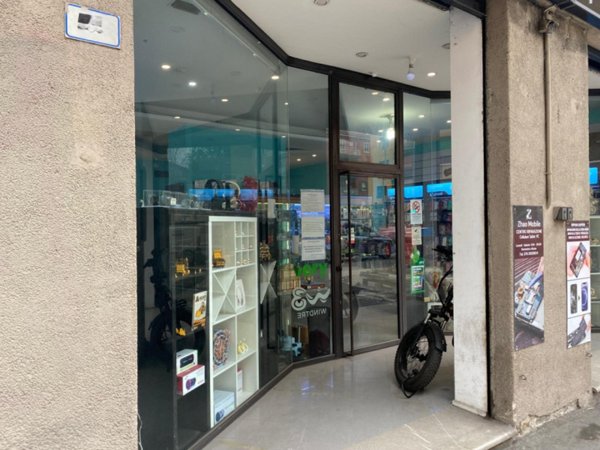 negozio in vendita a Bologna in zona San Donato