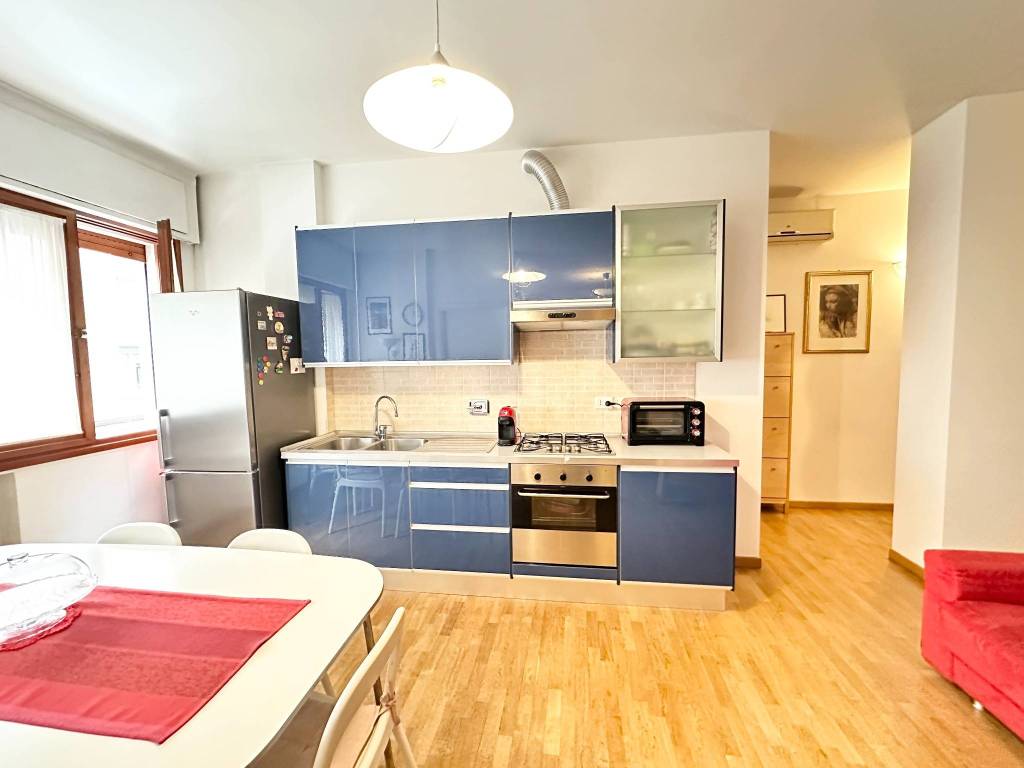 appartamento in vendita a Bologna in zona Quartiere Porto